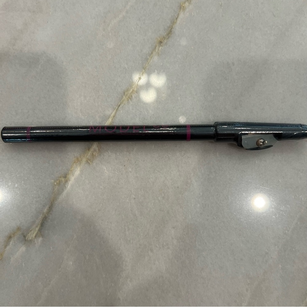 NEW⛱️Model Co. - Eyeliner with Built In Sharpener in Black